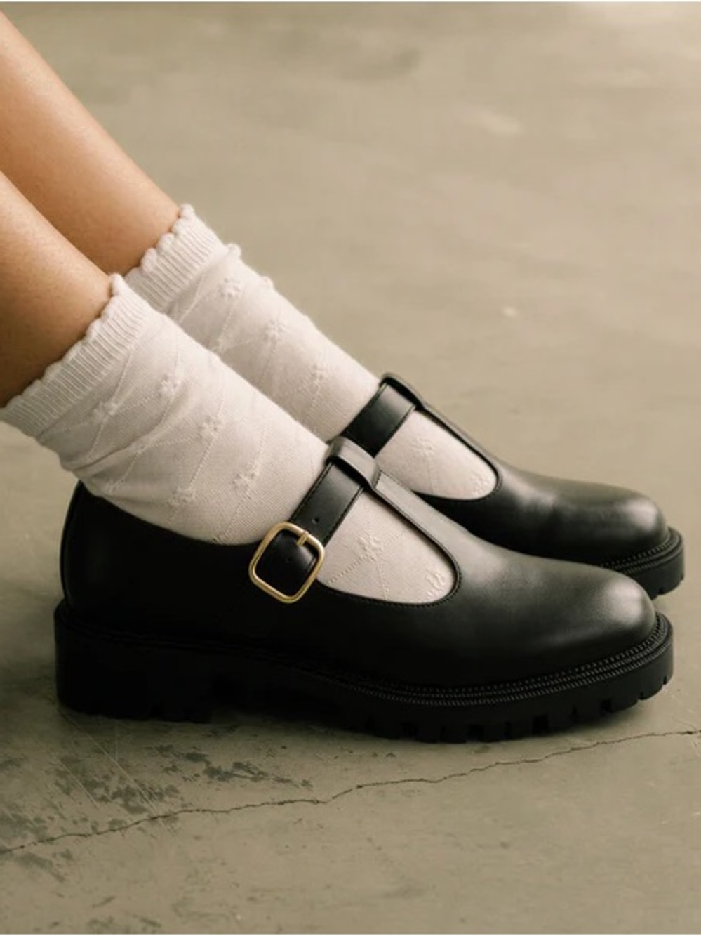 Maeve T Strap Mary Janes Black Patent Leather Loafer EUC Size 9.5